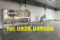 Dây chuyền sản xuất nước đóng bình 20L tự động hoàn toàn Rút nắp, rửa trong ngoài, chiết rót, đóng nắp   