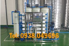 Giá bán Dây chuyền lọc nước uống đóng bình đóng chai tự động